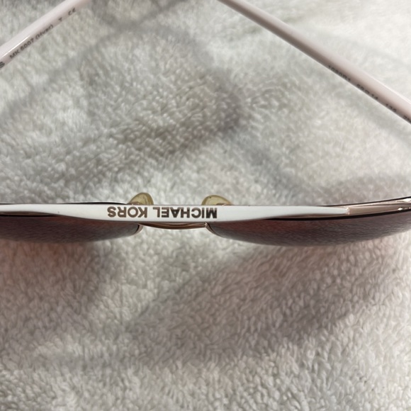 Michael Kors White Frame - Hvar- aviator stye sunglasses - Picture 2 of 10